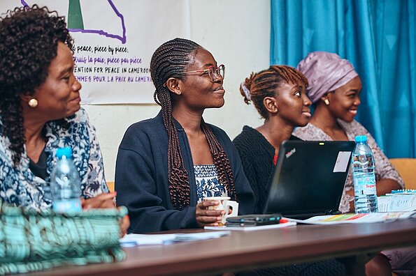 Trabalhando com Feministas em África em prol de uma Paz Verdadeira