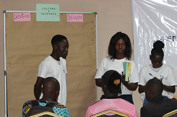 Young People Redefining Political Participation in Mozambique